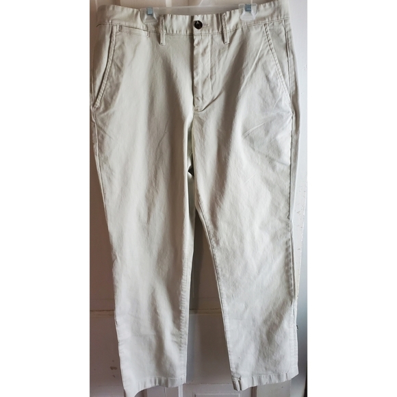 Goodfellow & Co. Men's Straight Fit Hennepin Chino Pants - Picture 4 of 15